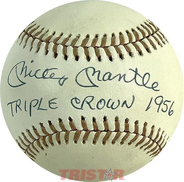 Mickey Mantle Autographing Vintage Spalding Baseball upisana trostruka kruna 1956 - autogramirani bejzbol